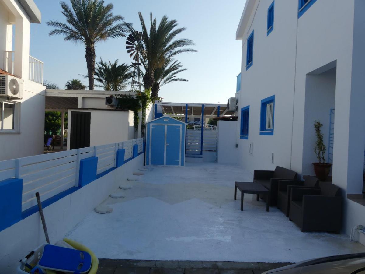 Greek Island Style 2 Bedroom Villa With Pool Next To The Sea Ларнака Экстерьер фото