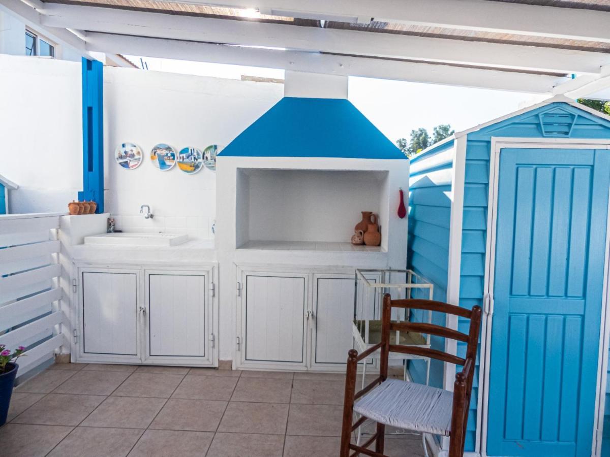 Greek Island Style 2 Bedroom Villa With Pool Next To The Sea Ларнака Экстерьер фото