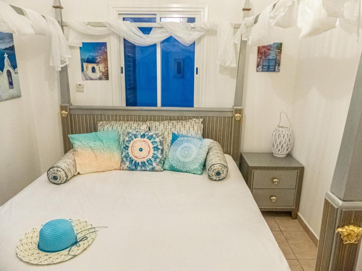 Greek Island Style 2 Bedroom Villa With Pool Next To The Sea Ларнака Экстерьер фото