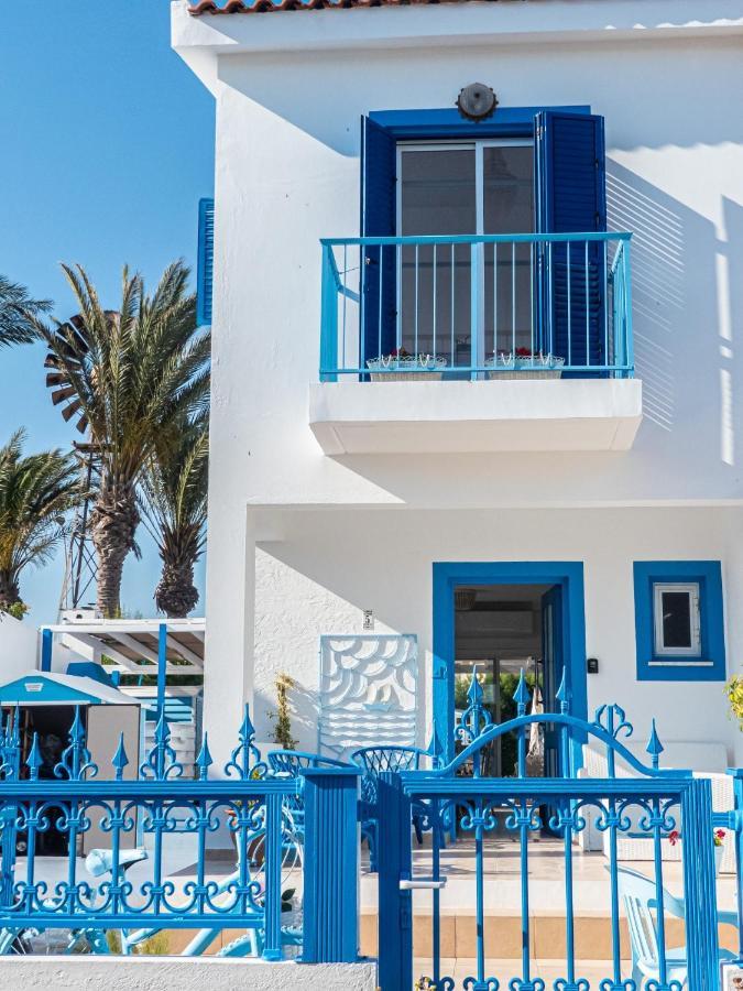 Greek Island Style 2 Bedroom Villa With Pool Next To The Sea Ларнака Экстерьер фото