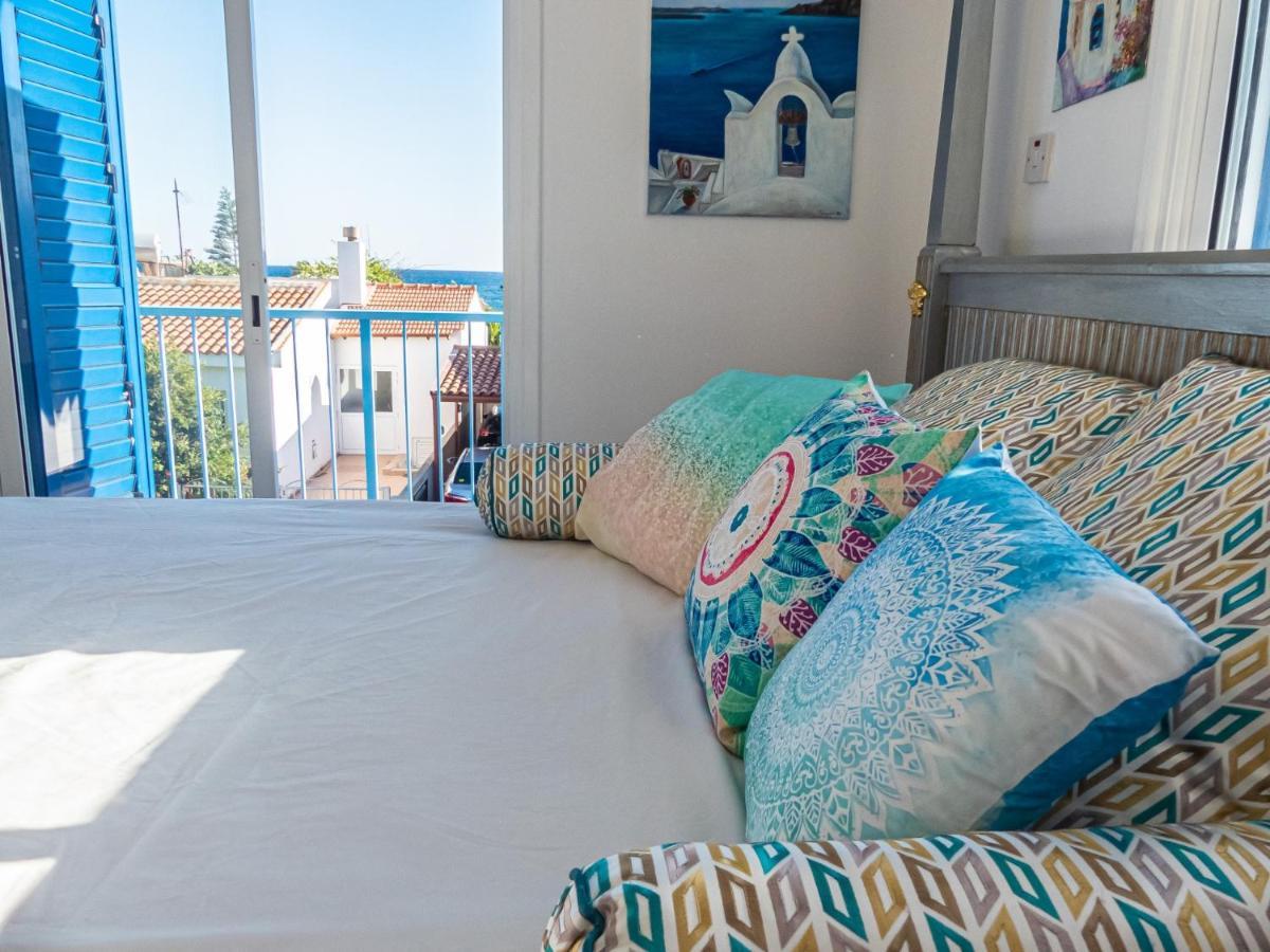 Greek Island Style 2 Bedroom Villa With Pool Next To The Sea Ларнака Экстерьер фото