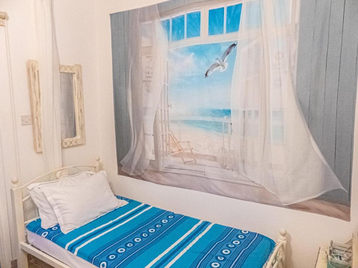 Greek Island Style 2 Bedroom Villa With Pool Next To The Sea Ларнака Экстерьер фото