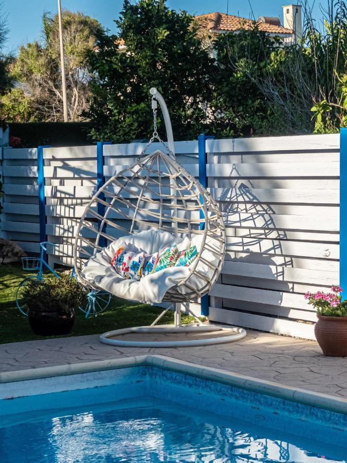 Greek Island Style 2 Bedroom Villa With Pool Next To The Sea Ларнака Экстерьер фото
