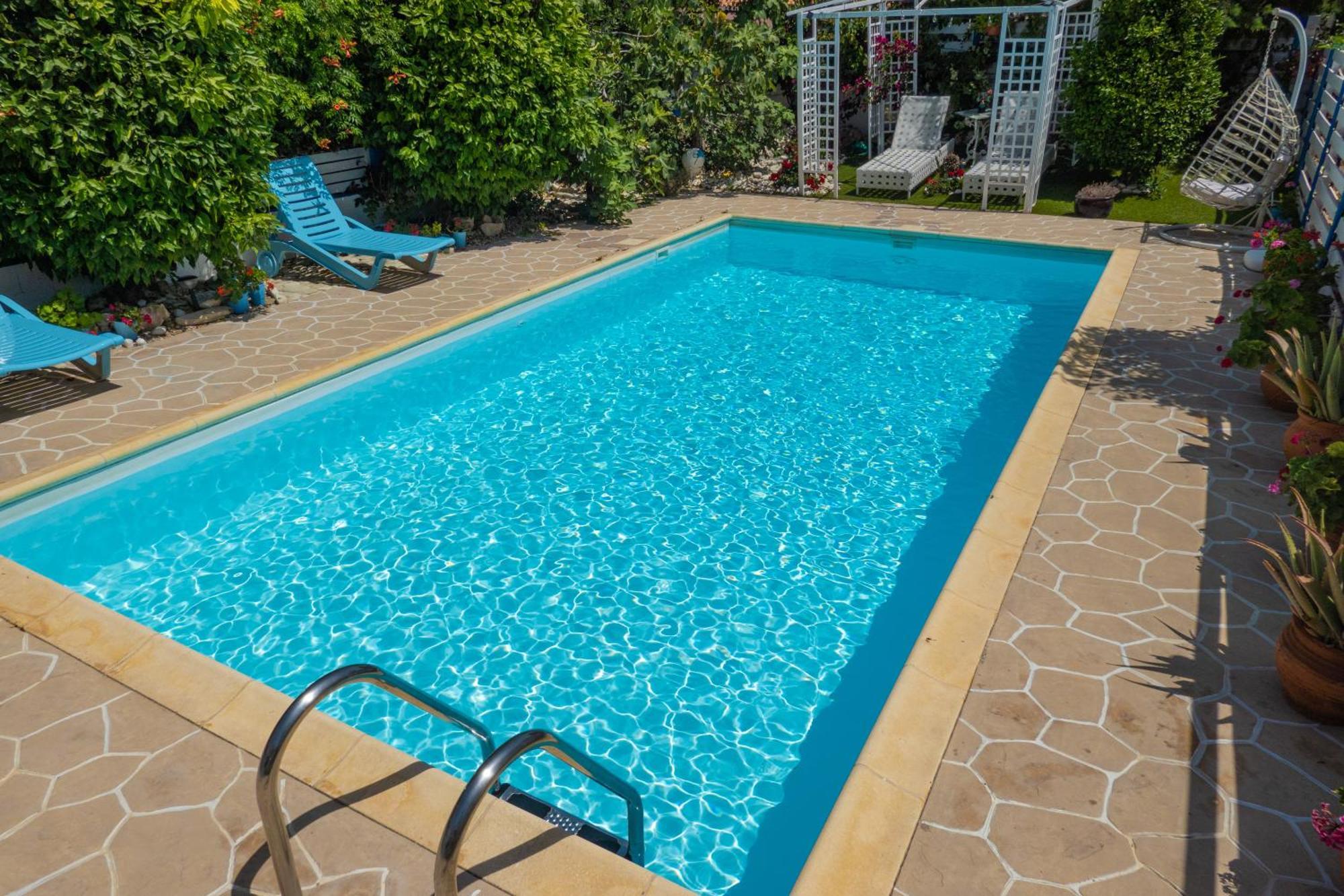 Greek Island Style 2 Bedroom Villa With Pool Next To The Sea Ларнака Экстерьер фото