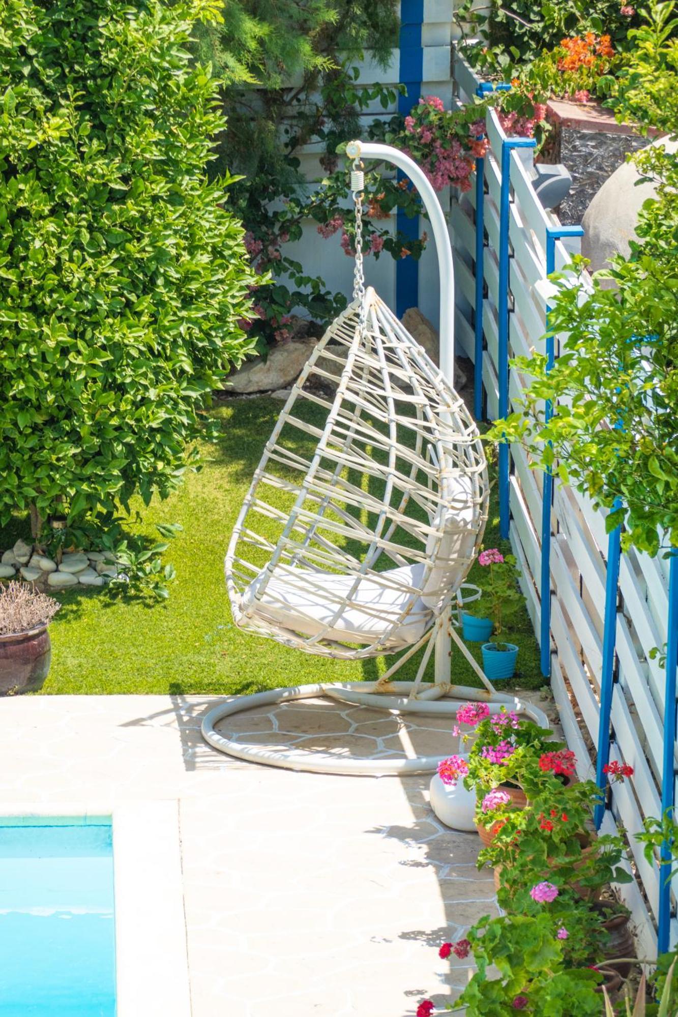Greek Island Style 2 Bedroom Villa With Pool Next To The Sea Ларнака Экстерьер фото